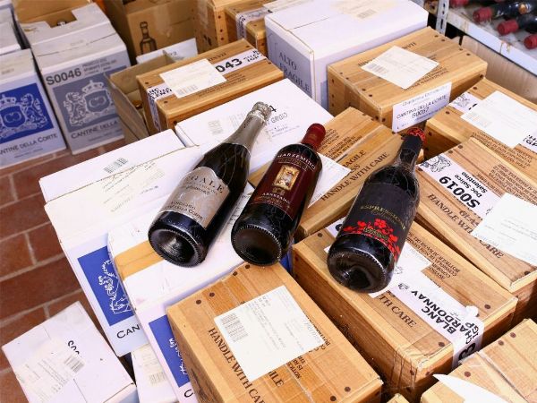 Miscellanea di vini  - Asta Arredi e Dipinti di Palazzo al Bosco - Associazione Nazionale - Case d'Asta italiane