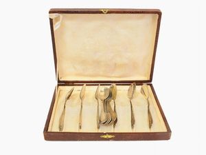 Set di cucchiaini in argento per gelato e t  - Asta Arredi e Dipinti di Palazzo al Bosco - Associazione Nazionale - Case d'Asta italiane