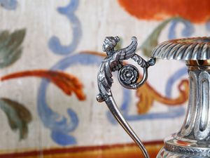 Coppia di vasi ad anfora in argento  - Asta Arredi e Dipinti di Palazzo al Bosco - Associazione Nazionale - Case d'Asta italiane