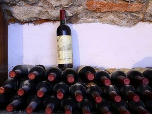 Quarantuno bottiglie di Chianti Classico Palazzo al Bosco La Romola, 1994  - Asta Arredi e Dipinti di Palazzo al Bosco - Associazione Nazionale - Case d'Asta italiane