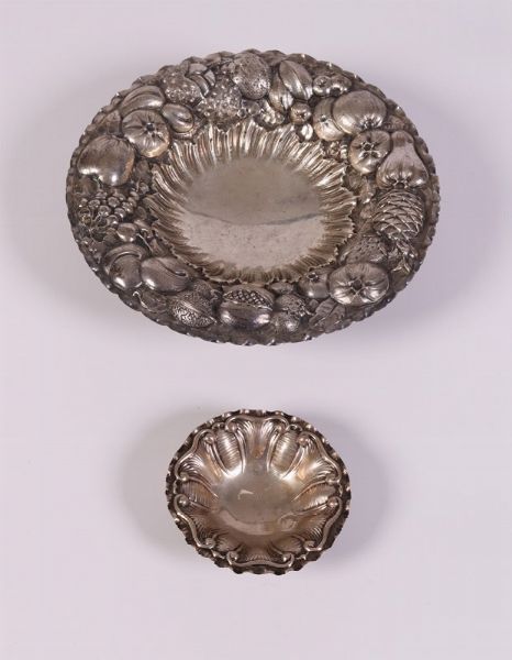 Due alzatine in argento  - Asta Asta 200 - Gioielli, Orologi e Argenti - Associazione Nazionale - Case d'Asta italiane