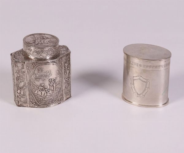 Due scatole porta t in argento  - Asta Asta 200 - Gioielli, Orologi e Argenti - Associazione Nazionale - Case d'Asta italiane