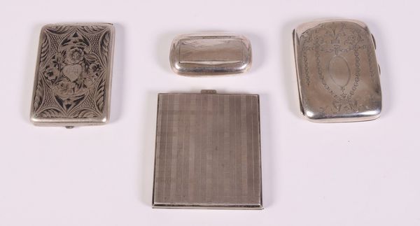 Quattro oggetti in argento  - Asta Asta 200 - Gioielli, Orologi e Argenti - Associazione Nazionale - Case d'Asta italiane
