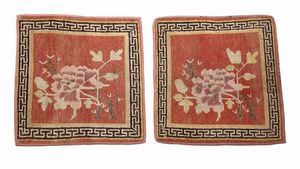 Arte Himalayana - Coppia di tappeti-seduta Tibet, XIX secolo