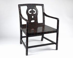 Arte Cinese - Grande sedia in legno laccatoCina, XX secolo