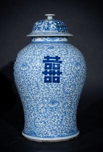 Arte Cinese - Potiche con coperchio in porcellana bianco bluCina, inizio XX secolo