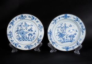 Arte Cinese - Coppia di piatti bianco bluCina, periodo Kangxi, XVII- XVIII secolo