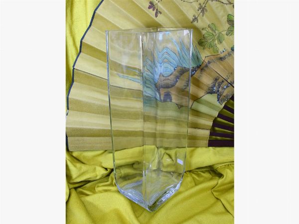 Grande vaso in vetro incolore  - Asta ASTA 0201 - La casa fiorentina del soprano Marcella Tassi - Associazione Nazionale - Case d'Asta italiane