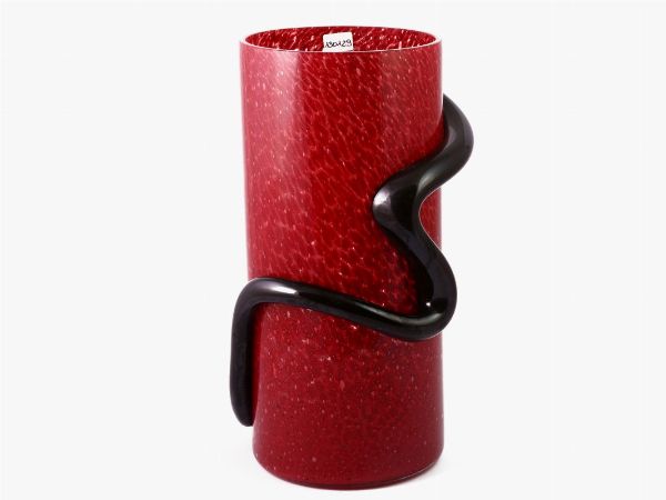 Vaso in vetro rosso corallo  - Asta Asta 202 - Only Glass - Associazione Nazionale - Case d'Asta italiane