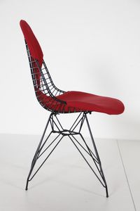 EAMES CHARLES & RAY (1907 - 1978) : Quattro sedie DKR Bikini produzione Herman Miller  - Asta DESIGN  (online) - Associazione Nazionale - Case d'Asta italiane