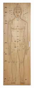 BORSANI OSVALDO (1911 - 1985) : Pannello in legno con incisioni di figura umana e misure antropometriche, produzione Tecno  - Asta DESIGN  (online) - Associazione Nazionale - Case d'Asta italiane
