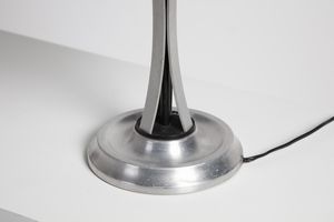 TORLASCO OSCAR (1934 - 2004) : Lampada da tavolo 790 produzione Lumi  - Asta DESIGN  (online) - Associazione Nazionale - Case d'Asta italiane