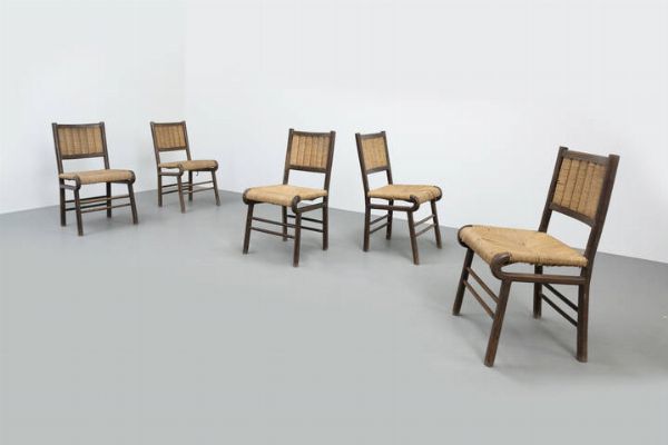 PRODUZIONE ITALIANA : Cinque sedie con struttura in legno  sedili in paglia intrecciata. Anni '40 cm 89x41x47  - Asta Asta 182 - Associazione Nazionale - Case d'Asta italiane