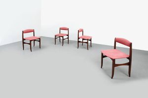 CAMPO & GRAFFI - Quattro sedie con struttura in legno  sedili e schienali imbottiti rivestiti in tessuto. Prod. Home anni '60 Marchio  [..]