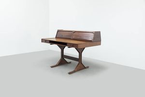 GIANFRANCO FRATTINI - Scrittoio in legno con chiusura a saracinesca.  Prod .Bernini 1957. cm 94 5x129 5x80 Bibl.: Giuliana Gramigna  [..]