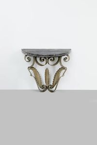 PIER LUIGI COLLI - Console in metallo martellato  piano in marmo nero. Prod. Colli anni '40 cm 74x69x32