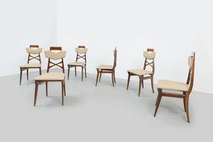 SCUOLA TORINESE - Sei sedie con struttura in legno  imbottitura rivestita in resinflex. Anni '50 cm 97x48x44