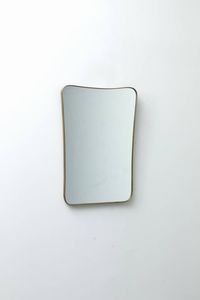PRODUZIONE ITALIANA - Specchio con bordo in ottone. Anni '50 cm 75x52