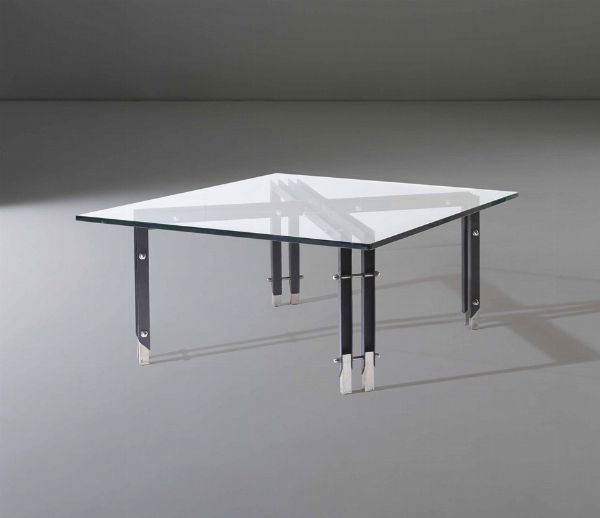 Tavolo basso con struttura in metallo, metallo nichelato e piani in vetro molato.  - Asta PopUp Design - Associazione Nazionale - Case d'Asta italiane