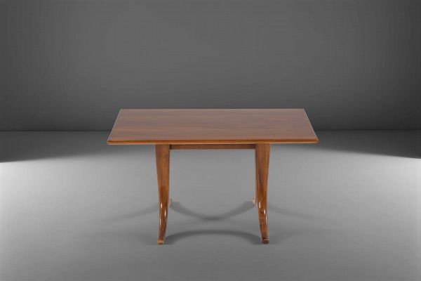 Tavolo basso con piano in legno e sostegi in legno tornito.  - Asta PopUp Design - Associazione Nazionale - Case d'Asta italiane