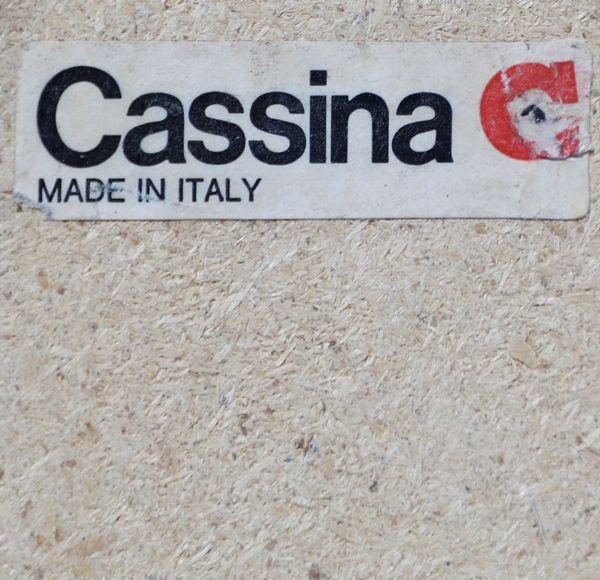 SCARPA AFRA (1937 -2011) & TOBIA (n. 1935) : Divano quattro posti Soriana produzione Cassina  - Asta ASTA 323 - DESIGN (tradizionale) - Associazione Nazionale - Case d'Asta italiane