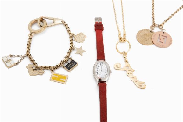 Fendi : Lotto di due bracciali, una collana e un orologio  - Asta Luxury Fashion - Associazione Nazionale - Case d'Asta italiane