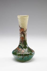 LEGRAS - Vaso soliflore in vetro doppio, decoro dipinto a smalti policromi di Cuori di Maria con fogliame nelle tonalit dek verde su bianca nevicata.