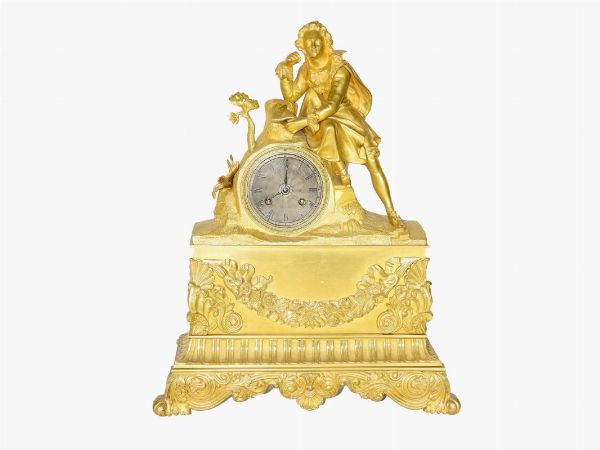 Orologio da camino in bronzo dorato  - Asta Un antico casale: arredi e collezioni - III - Associazione Nazionale - Case d'Asta italiane