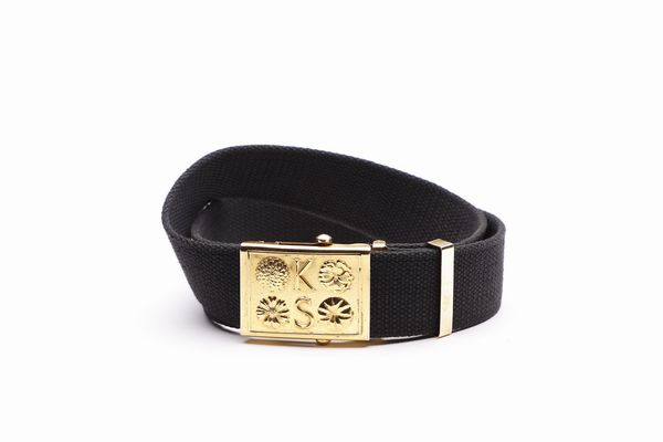 SCOTT KEN (1918 - 1991) : Cintura in canvas nero con fibbia metallica color oro.  - Asta ASTA 330 - VINTAGE (online) - Associazione Nazionale - Case d'Asta italiane