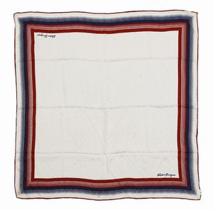 FERRAGAMO SALVATORE - Foulard multicolore (panna, blu e rosso) in seta.