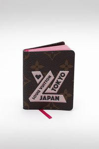 Vuitton Louis : Mini agenda Tokyo, Japan. Articles de voyage.  - Asta ASTA 330 - VINTAGE (online) - Associazione Nazionale - Case d'Asta italiane