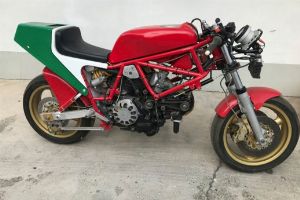 Ducati - 750 Santa Monica