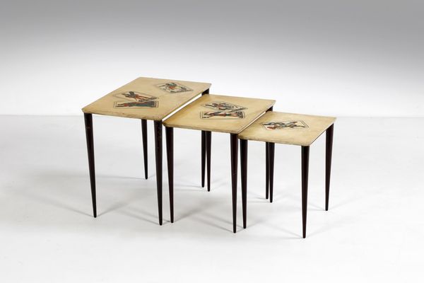 TURA ALDO (1909 - 1963) : Tre tavolini da salotto  - Asta ASTA 332 - DESIGN (online ) - Associazione Nazionale - Case d'Asta italiane