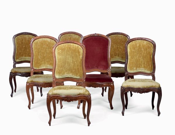 Sei sedie Luigi XV in noce intagliato, XVIII secolo  - Asta Arredi | Cambi Time - Associazione Nazionale - Case d'Asta italiane