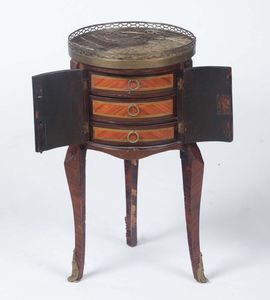 Piccolo tavolo a tamburo in legno lastronato, Francia,  XIX secolo  - Asta Arredi | Cambi Time - Associazione Nazionale - Case d'Asta italiane