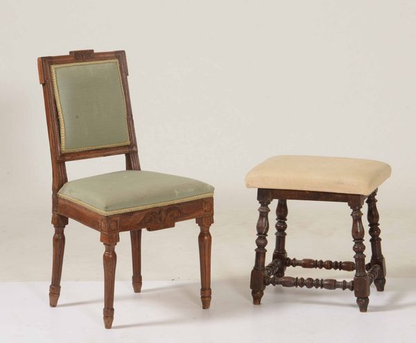 Panchetto e sedia in legno intagliato  - Asta Da una collezione genovese | Cambi Time - Associazione Nazionale - Case d'Asta italiane