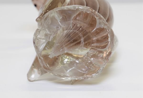 BARBINI ALFREDO (1912 - 2007) : Folaga modellata a caldo in vetro massiccio sommerso con strato interno rosa ad effetto fumato, per VAMSA  - Asta ASTA 338 - DESIGN (online) - Associazione Nazionale - Case d'Asta italiane