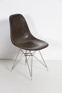 EAMES CHARLES & RAY (1907 - 1978) : Dieci sedie produzione Herman Miller  - Asta ASTA 338 - DESIGN (online) - Associazione Nazionale - Case d'Asta italiane