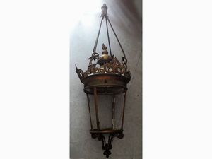 Monumentale lampadario a lanterna in bronzo e metallo  - Asta Arredi da Palazzo Compagni a Firenze - Associazione Nazionale - Case d'Asta italiane