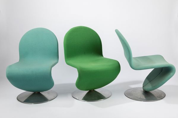 Verner Panton : Tre sedie  - Asta Robertae... asta, l'asta di Robertaebasta | Design e Arti Decorative - Associazione Nazionale - Case d'Asta italiane