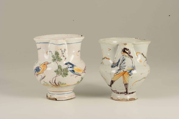 Due boccali Savona, seconda met del XVIII secolo  - Asta Ceramiche e Arredo per la Tavola | Cambi Time - Associazione Nazionale - Case d'Asta italiane