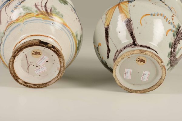 Due boccali Savona, seconda met del XVIII secolo  - Asta Ceramiche e Arredo per la Tavola | Cambi Time - Associazione Nazionale - Case d'Asta italiane