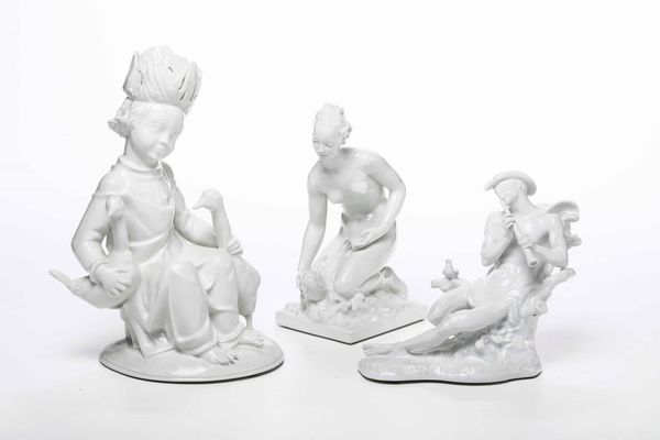 Tre figure Germania, Berlino, XX secolo  - Asta Ceramiche e Arredo per la Tavola | Cambi Time - Associazione Nazionale - Case d'Asta italiane