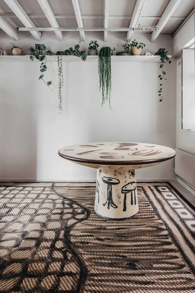 Faye Toogood : Roly-Poly Dining Table - Hand painted  - Asta CTMP Design - Associazione Nazionale - Case d'Asta italiane