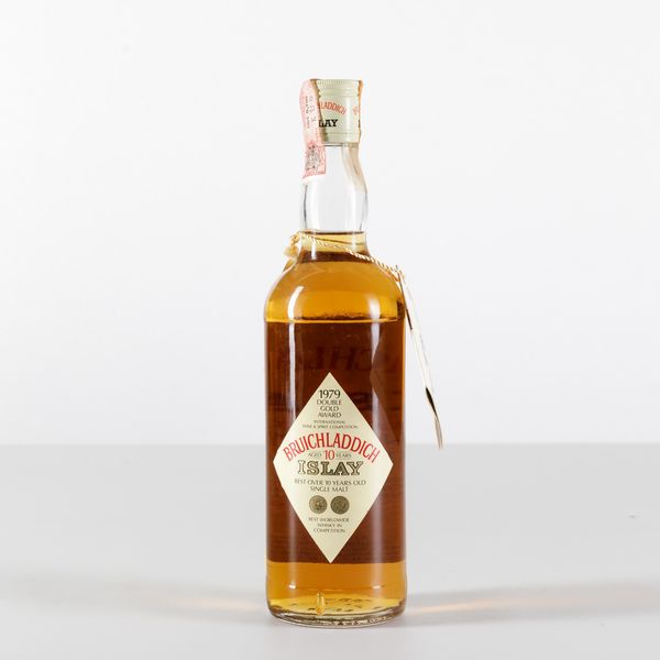 Bruichladdich, Islay Single Malt Scotch Whisky 10 years old  - Asta Heritage. Vini e Distillati da Collezione - Associazione Nazionale - Case d'Asta italiane