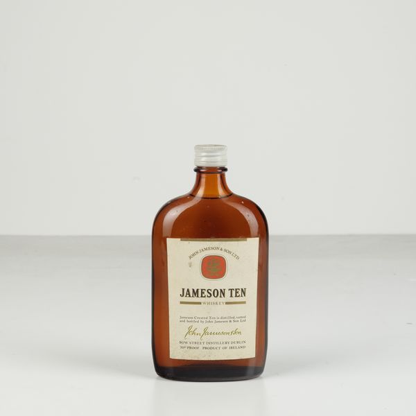 Jameson, Jameson Ten  - Asta Heritage. Vini e Distillati da Collezione - Associazione Nazionale - Case d'Asta italiane