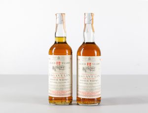 Lagavulin, White Horse Distillers, Pure Islay Malt Scotch Whisky 12 years old  - Asta Heritage. Vini e Distillati da Collezione - Associazione Nazionale - Case d'Asta italiane