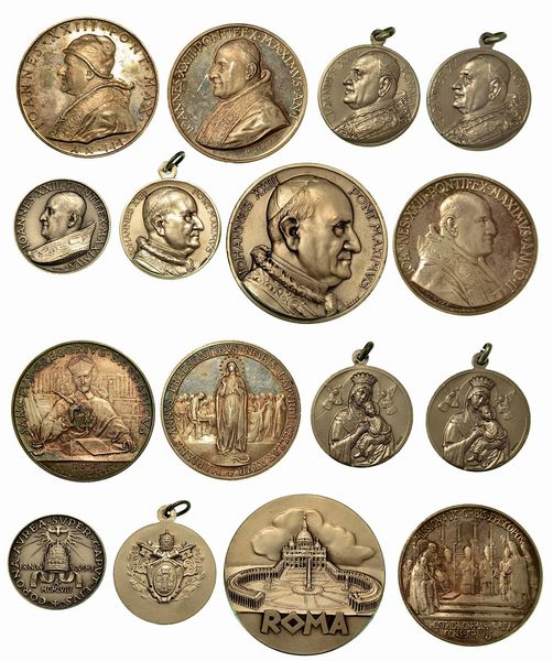 Lotto di otto medaglie in argento di papa Giovanni XXIII sia annuali che straordinarie.  SPL  - Asta Numismatica - Associazione Nazionale - Case d'Asta italiane