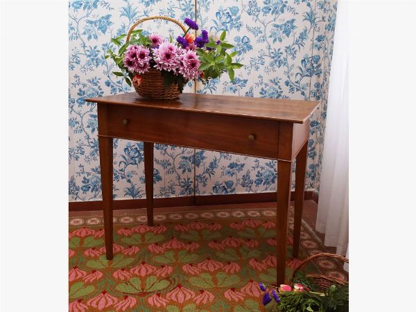 Tavolino in ciliegio  - Asta Stile toscano: curiosit da una residenza di campagna - Associazione Nazionale - Case d'Asta italiane