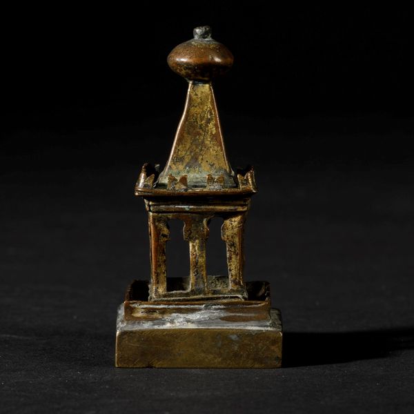 Piccola stupa in bronzo, Tibet, XVIII secolo  - Asta Arte Orientale | Cambi Time - Associazione Nazionale - Case d'Asta italiane